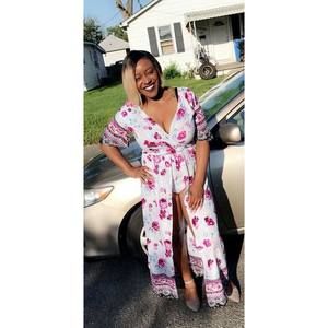 Meet your Posher, Dee